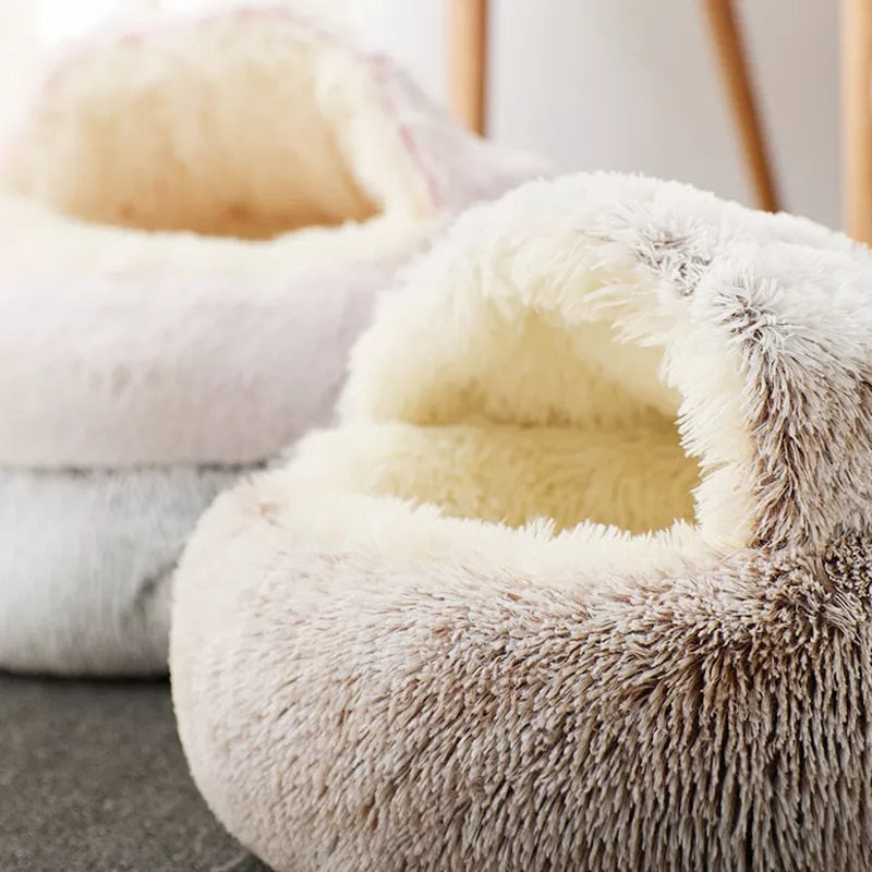 Plush Cave-Style Pet Bed